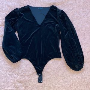 XL Express Crushed Velvet Balloon Sleeve Bodysuit